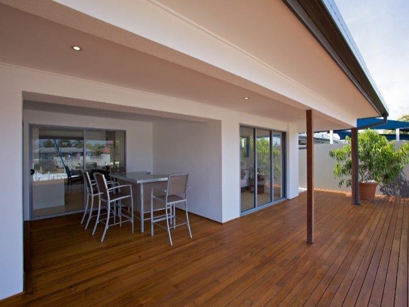 Paradise Point QLD 4216