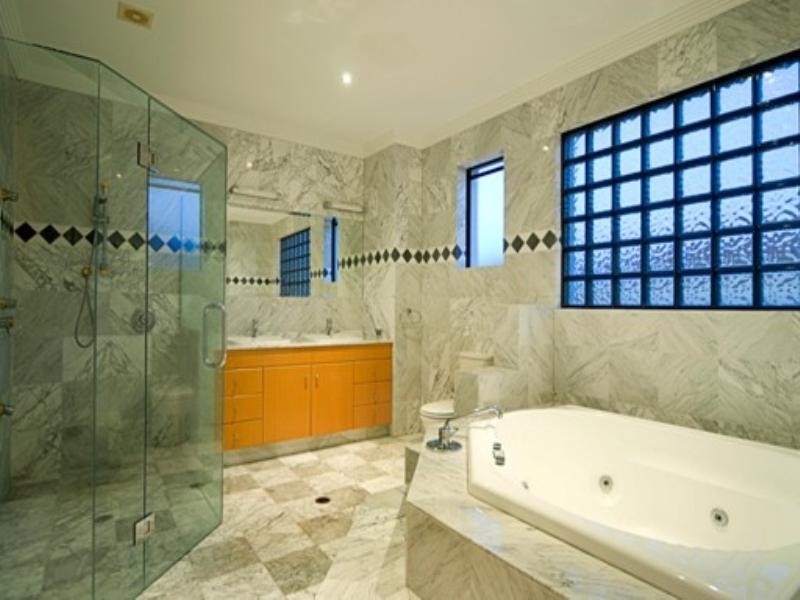 Paradise Point QLD 4216