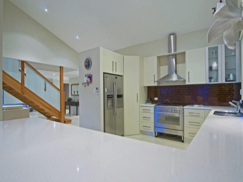 54 Cockleshell Court, Runaway Bay QLD 4216