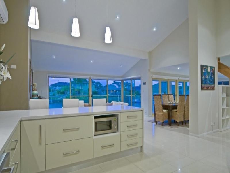 54 Cockleshell Court, Runaway Bay QLD 4216