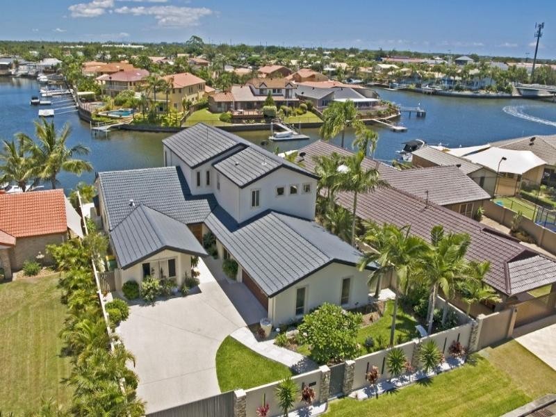 54 Cockleshell Court, Runaway Bay QLD 4216