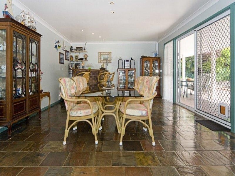 8 Evergreen Court, Parkwood QLD 4214