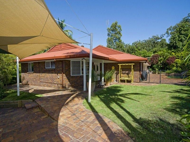 8 Evergreen Court, Parkwood QLD 4214