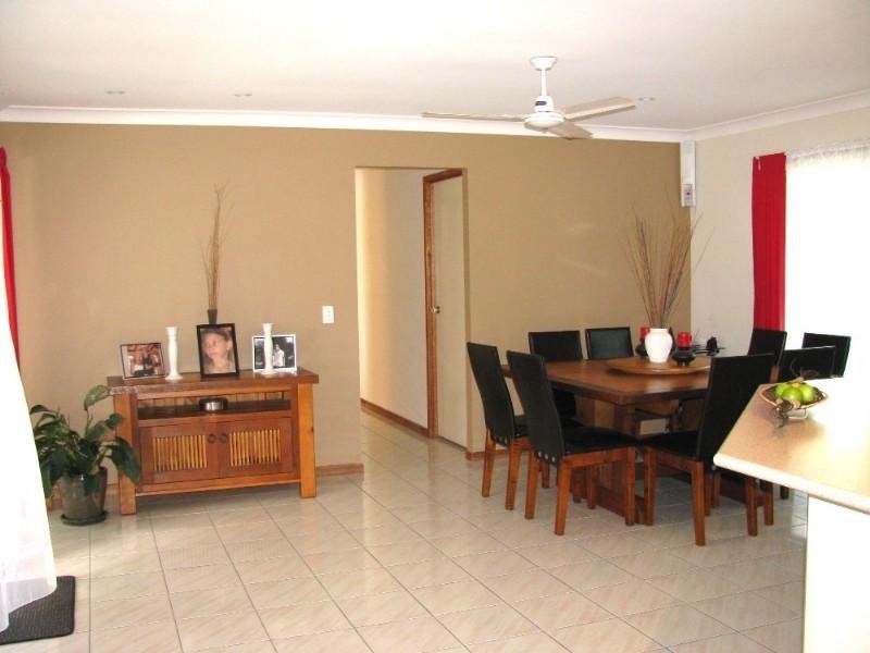 Hollywell QLD 4216