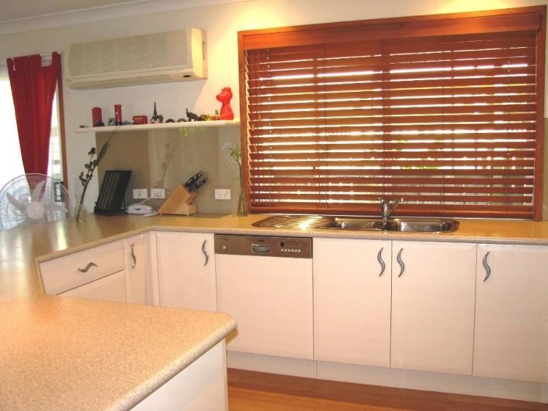 Hollywell QLD 4216