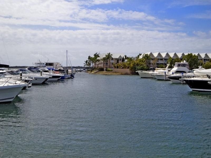 Hollywell QLD 4216