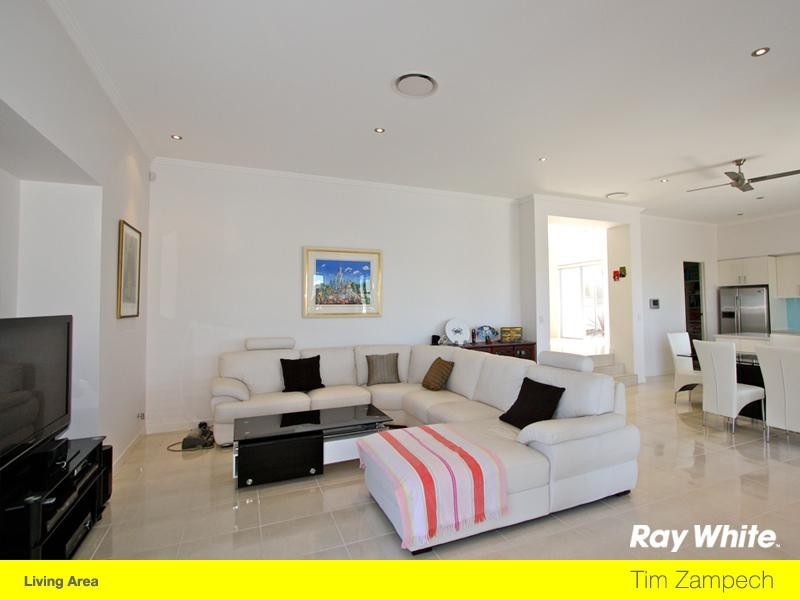 75 Compass Drive, Biggera Waters QLD 4216