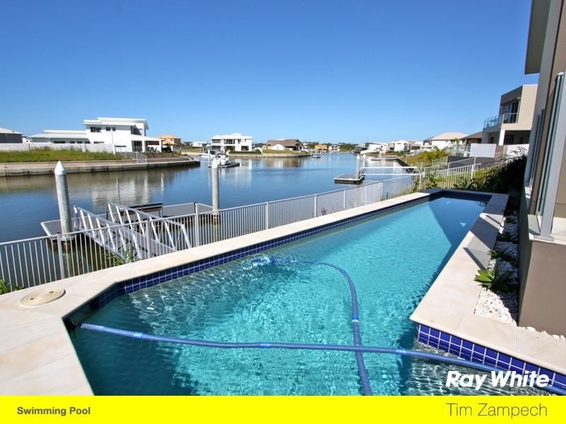 75 Compass Drive, Biggera Waters QLD 4216