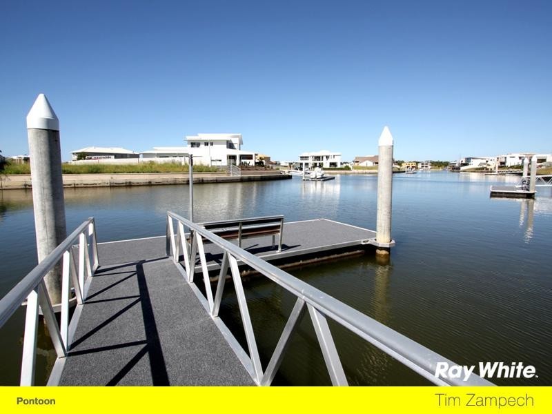75 Compass Drive, Biggera Waters QLD 4216
