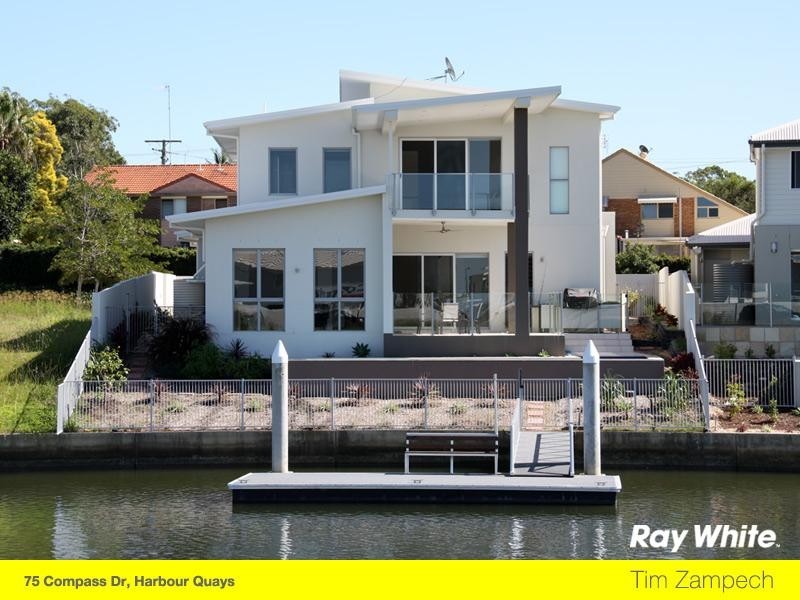 75 Compass Drive, Biggera Waters QLD 4216