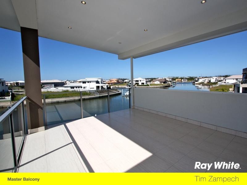 75 Compass Drive, Biggera Waters QLD 4216