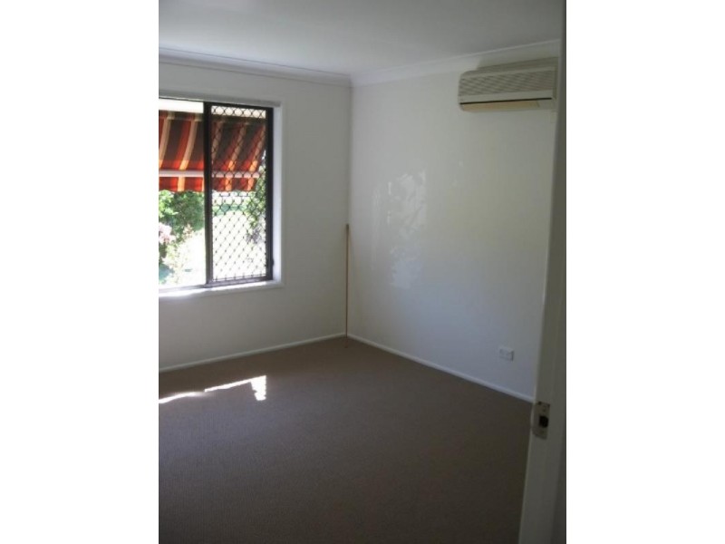 8/31 Thrush Avenue, Paradise Point QLD 4216