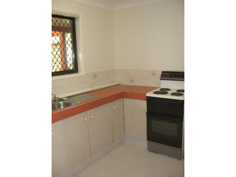 8/31 Thrush Avenue, Paradise Point QLD 4216