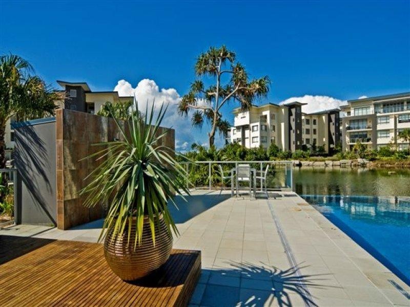 Hope Island QLD 4212