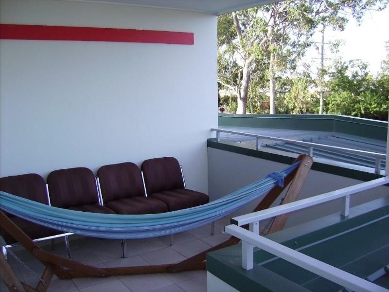 1/372 Pine Ridge Road, Coombabah QLD 4216
