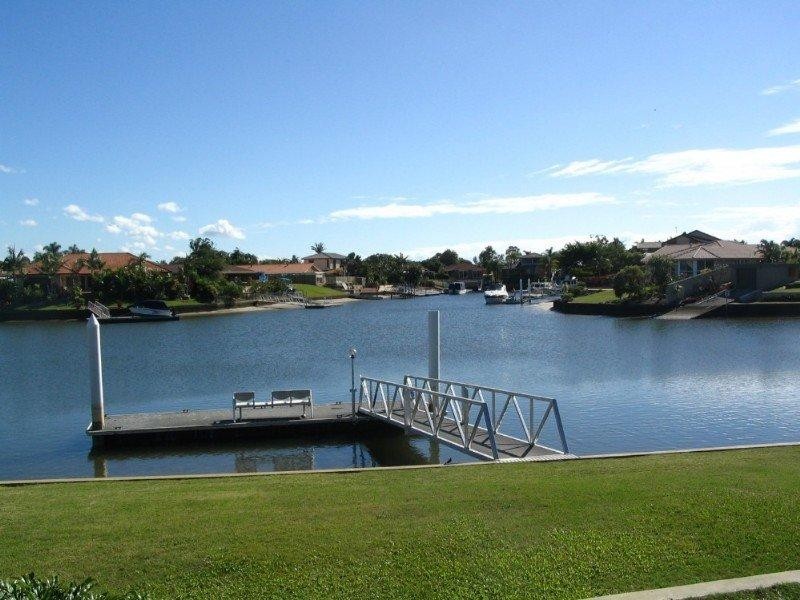 11 Willow Street, Biggera Waters QLD 4216