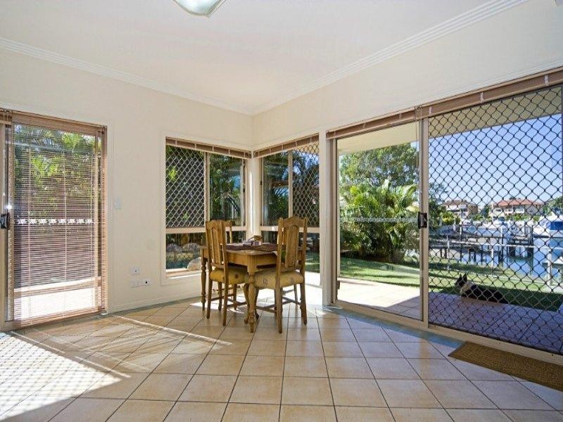 3 Namatjira Street, Paradise Point QLD 4216