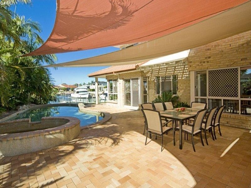 3 Namatjira Street, Paradise Point QLD 4216