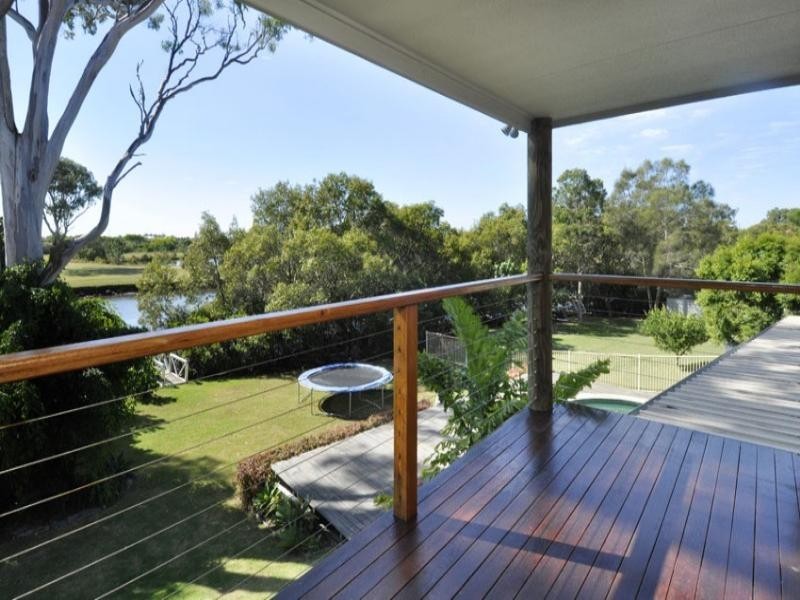 23 Champagne Boulevard, Helensvale QLD 4212