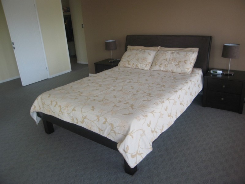 111 Pebble Beach Drive, Runaway Bay QLD 4216