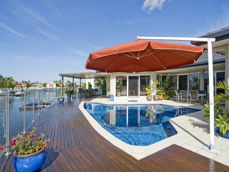 6 The Yardarm, Runaway Bay QLD 4216