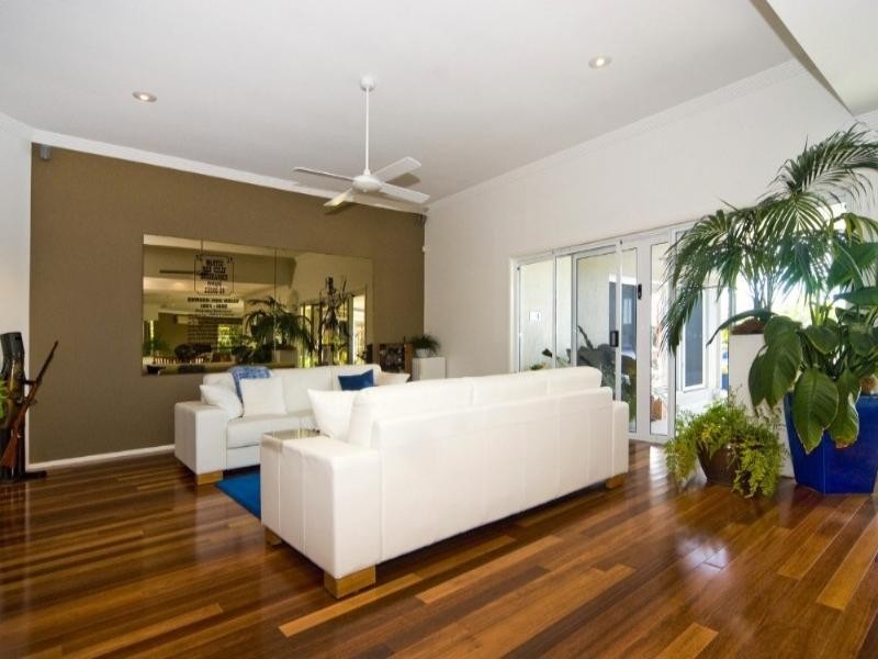 6 The Yardarm, Runaway Bay QLD 4216