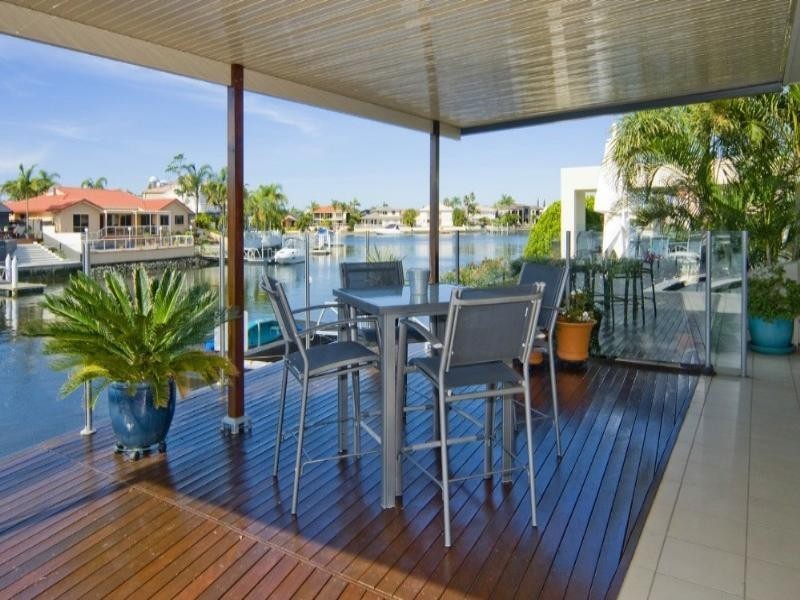 6 The Yardarm, Runaway Bay QLD 4216
