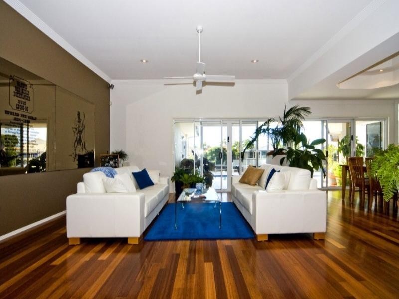 6 The Yardarm, Runaway Bay QLD 4216