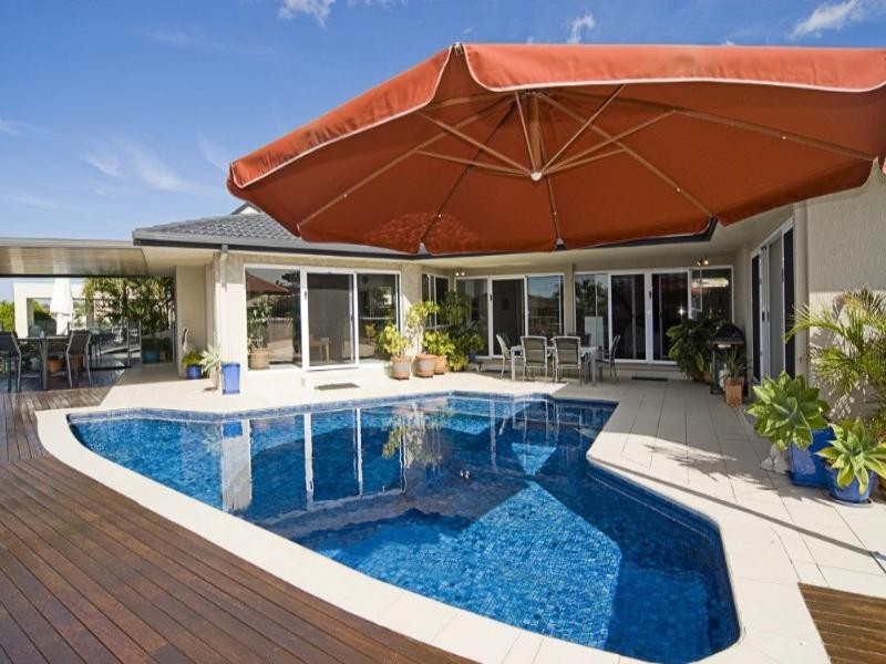 6 The Yardarm, Runaway Bay QLD 4216