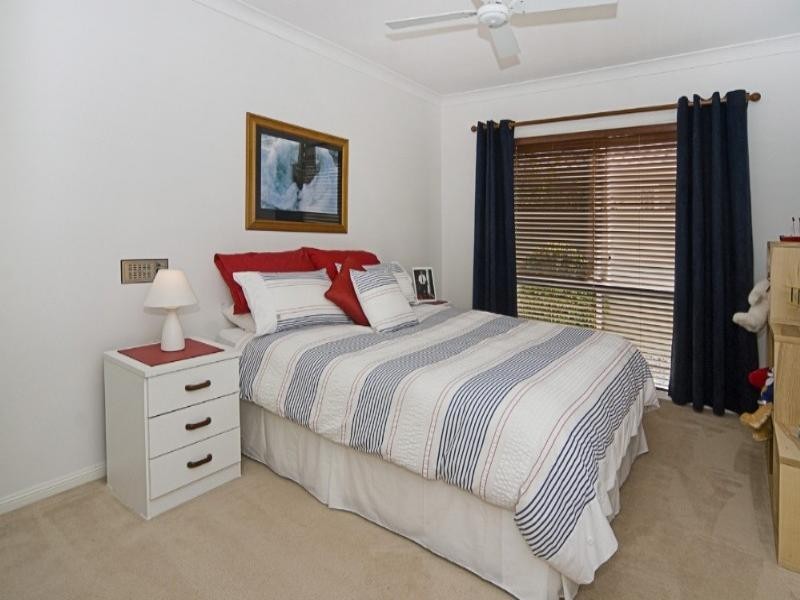 6 The Yardarm, Runaway Bay QLD 4216