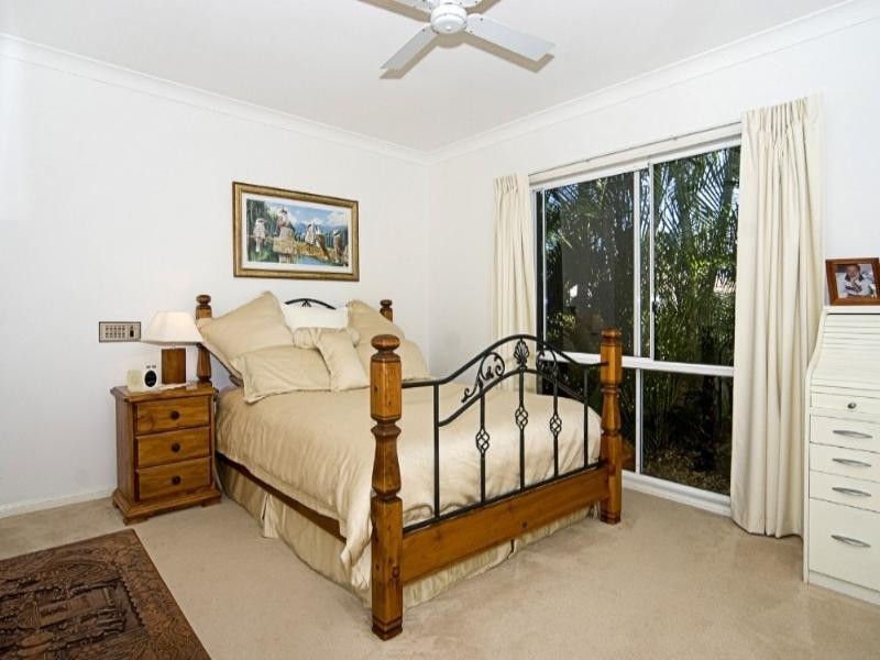 6 The Yardarm, Runaway Bay QLD 4216