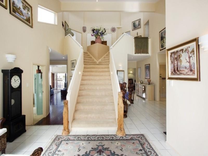 7 The Yardarm, Runaway Bay QLD 4216