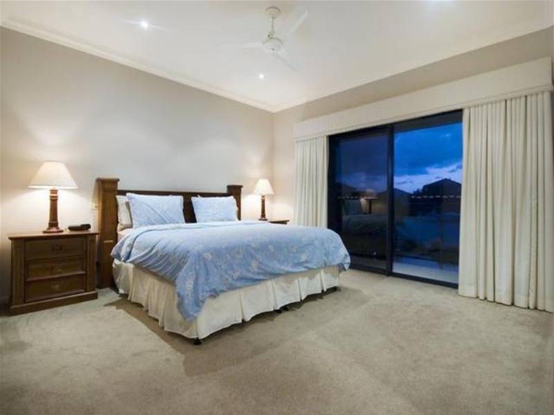 8 Mandolin Avenue, Helensvale QLD 4212