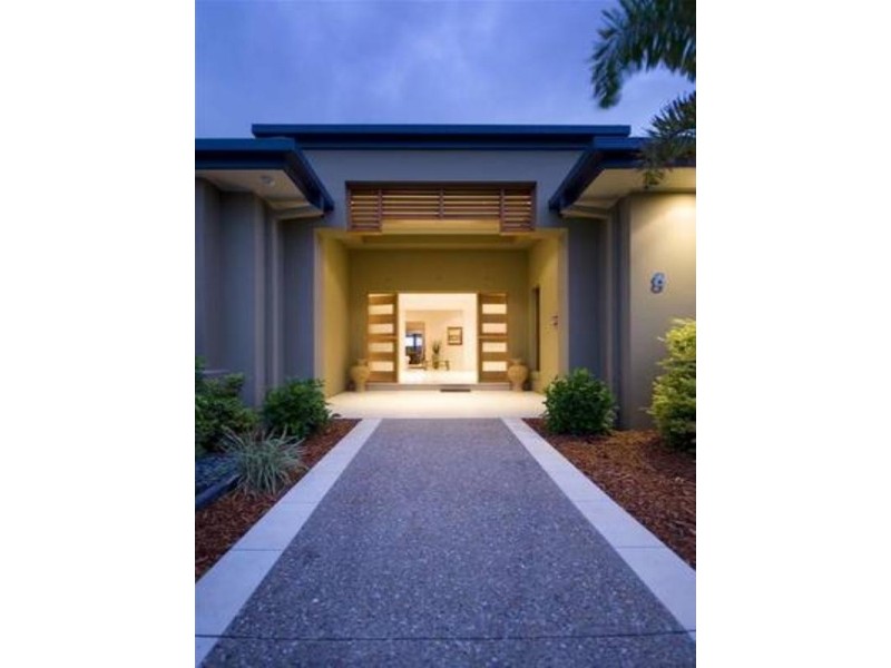 8 Mandolin Avenue, Helensvale QLD 4212