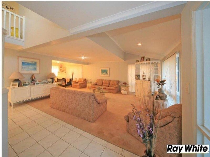 28 Midnight Court, Runaway Bay QLD 4216