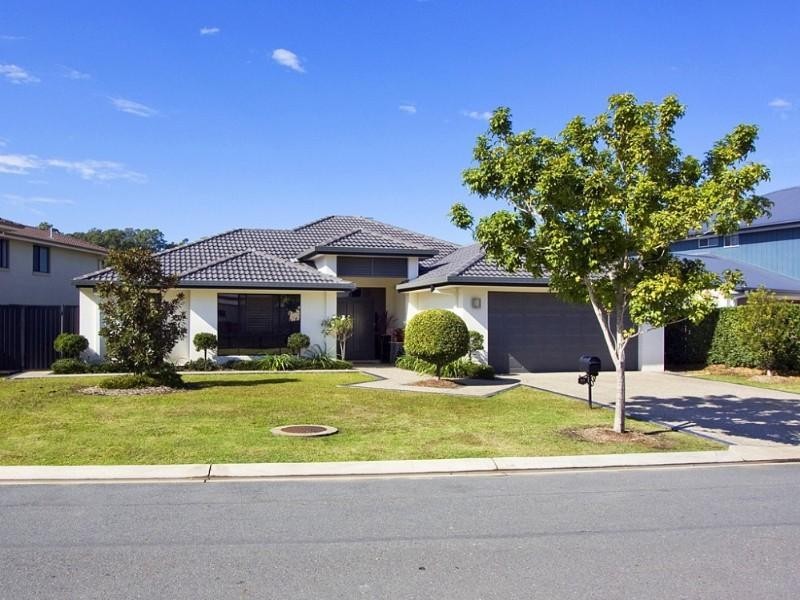 28 Brittany Drive, Oxenford QLD 4210