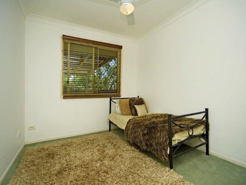 2 Roseapple Circuit, Oxenford QLD 4210