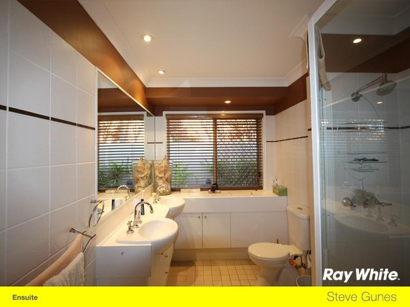 48 Cockleshell Court, Runaway Bay QLD 4216