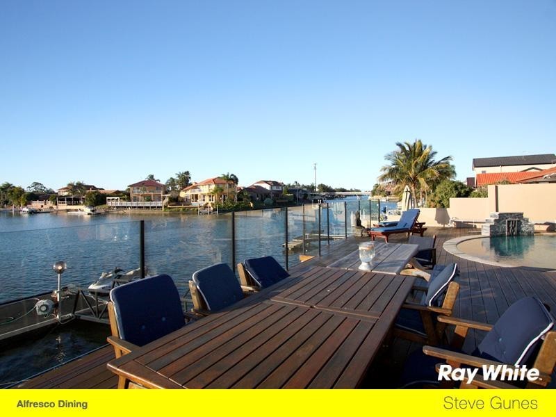 48 Cockleshell Court, Runaway Bay QLD 4216