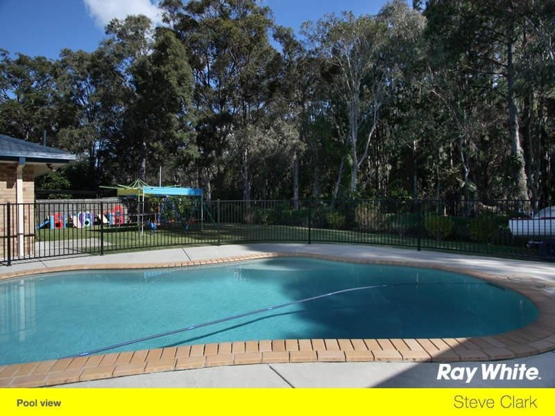 87 Crescent Avenue, Hope Island QLD 4212