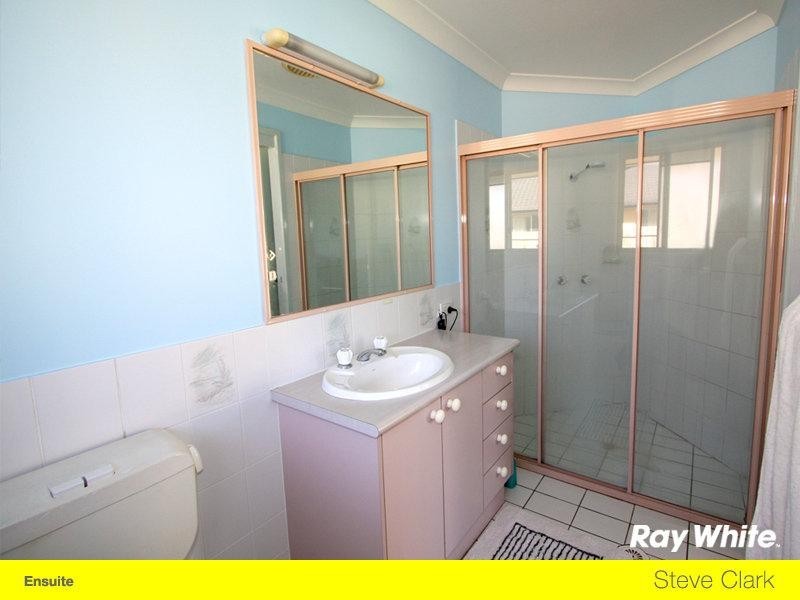 87 Crescent Avenue, Hope Island QLD 4212