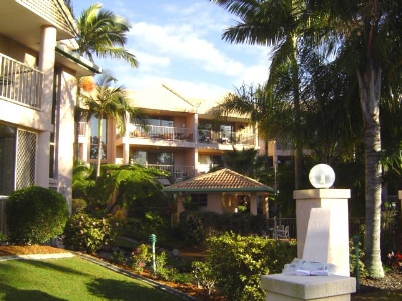 Paradise Point QLD 4216