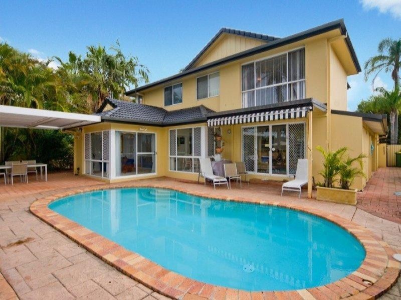 486 Oxley Drive, Runaway Bay QLD 4216