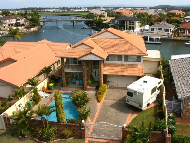 92 Sundance Way, Runaway Bay QLD 4216