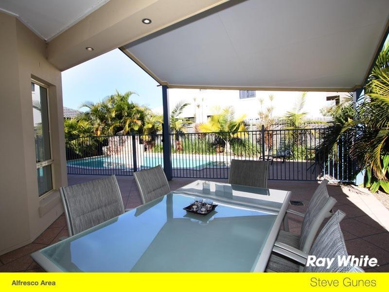 1 Lagos Court, Runaway Bay QLD 4216