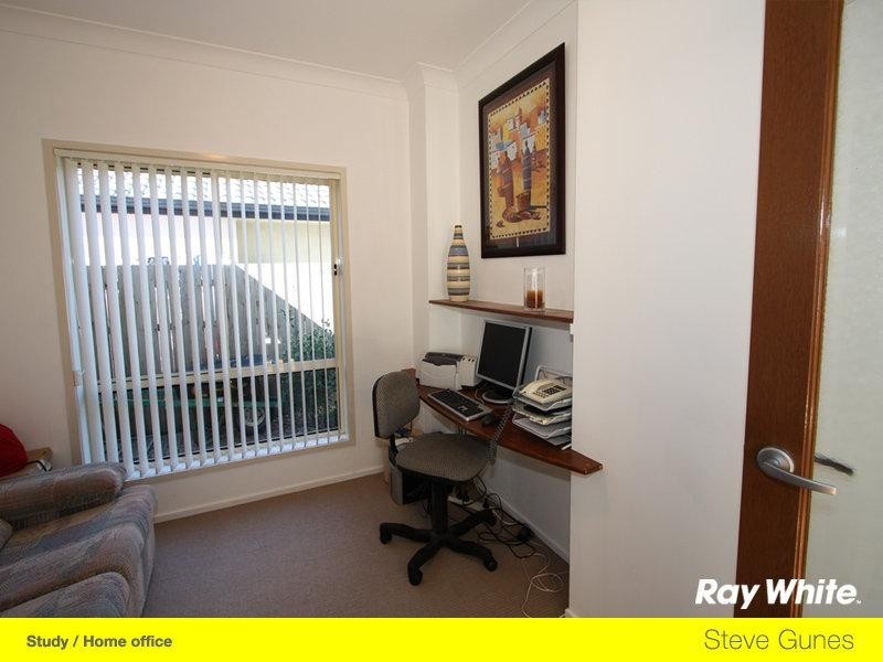 1 Lagos Court, Runaway Bay QLD 4216