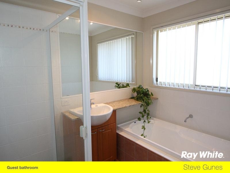 1 Lagos Court, Runaway Bay QLD 4216