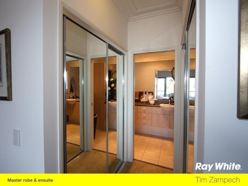 51/181 Lae Drive, Runaway Bay QLD 4216