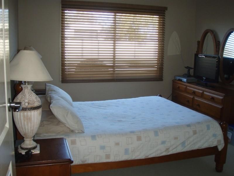 71 Ocean Street, Runaway Bay QLD 4216