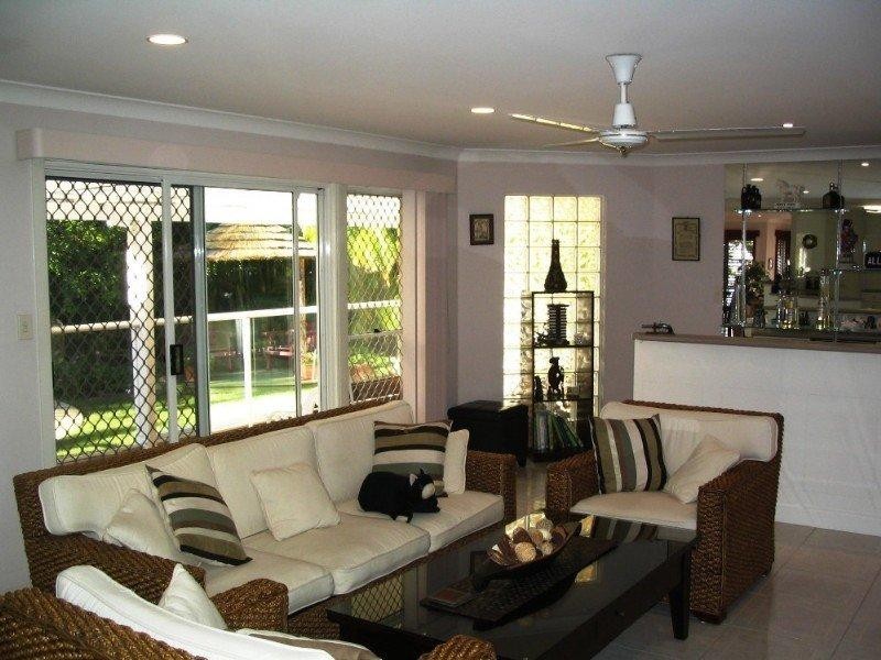 13 Fitzalan Circuit, Arundel QLD 4214